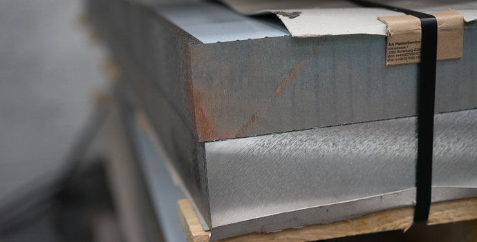 thumbnail image 2 of 6 Pieces Of 1/2" X 2" X 12" 6061-T6511 Aluminum Flat Bar - Mill Stock For DIY, Machining, Fabrication 2 of 14